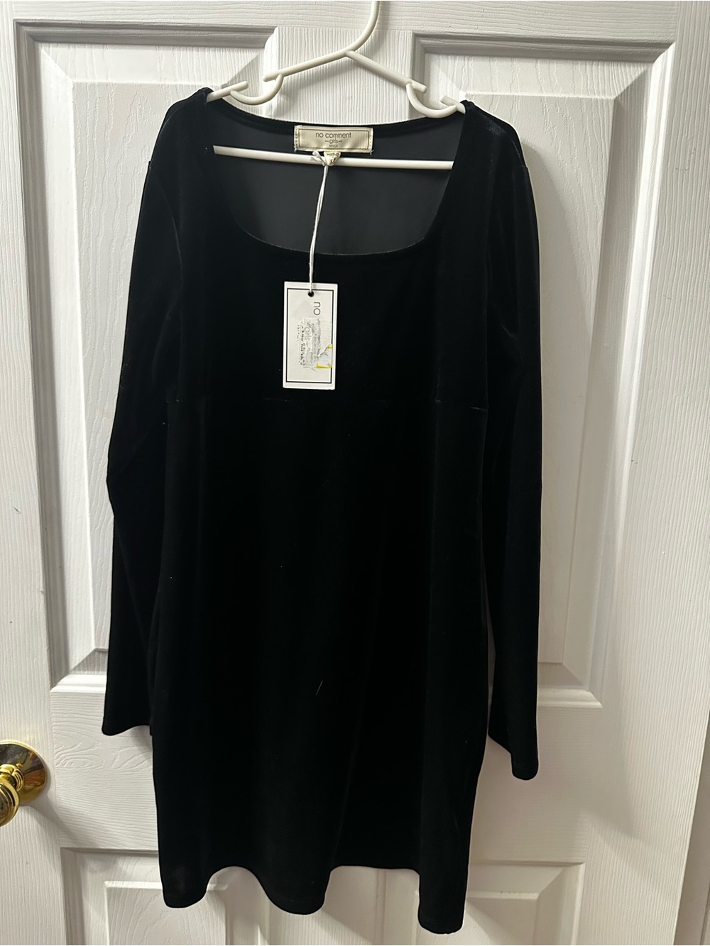 Girl’s Black Velvet Long-Sleeve Dress